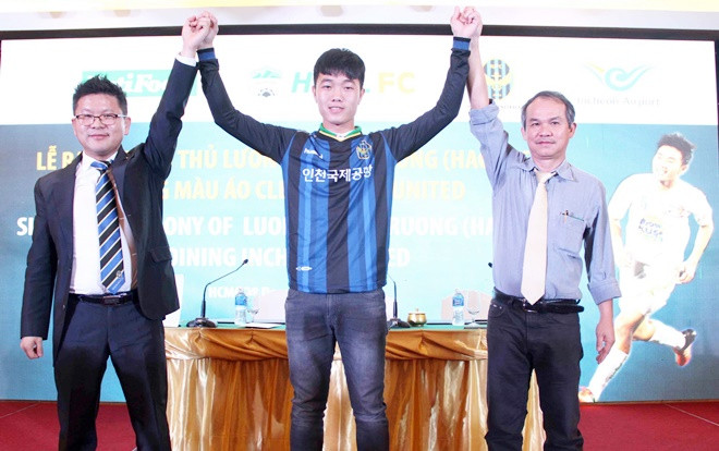 Từ những cầu thủ không biết chữ đến Xuân Trường viết sách bằng tiếng Anh Ảnh 2