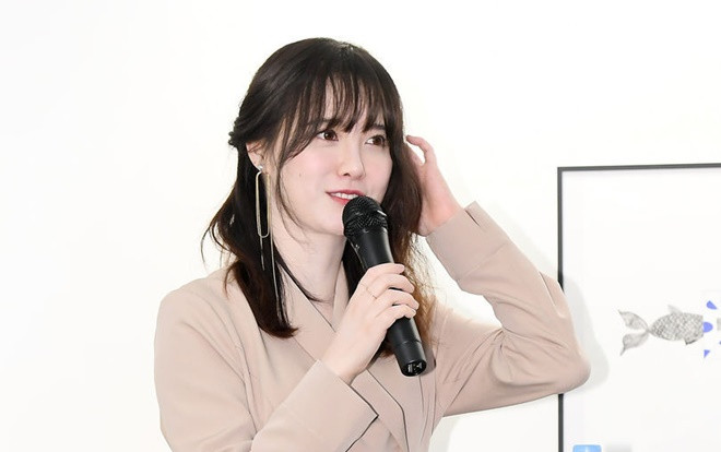 Lộ diện lần đầu sau ly hôn: Goo Hye Sun giảm 11 kg, xinh như thời 'Vườn sao băng' Ảnh 2