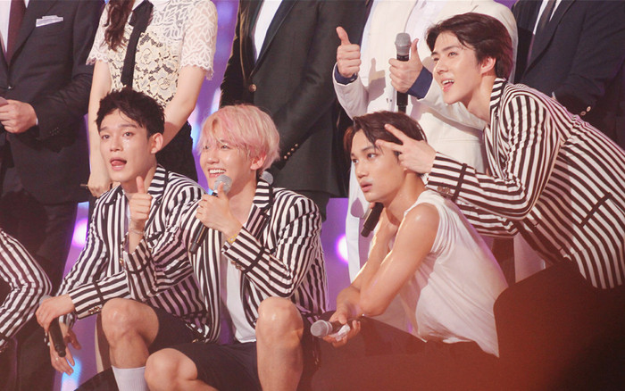 94-line nhà EXO gây chú ý với cách giúp đỡ Baekhyun và Chen có 1-0-2 khi còn là thực tập sinh Ảnh 2