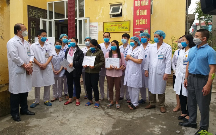 Thêm 6 bệnh nhân nhiễm COVID-19 được công bố khỏi bệnh, Việt Nam đã có 222 người bình phục Ảnh 2