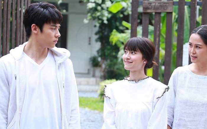 Tập 1 'Suýt thất tình thầm yêu anh chồng' được đánh giá là màn ra mắt tốt, chờ đợi phản ứng hóa học của Mark - Mew ở những tập sau Ảnh 2