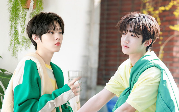 Kim Yo Han - Kim Woo Seok: 'Khó khăn vô cùng, muốn thoát khỏi nỗi sợ hãi vì X1 tan rã' Ảnh 2