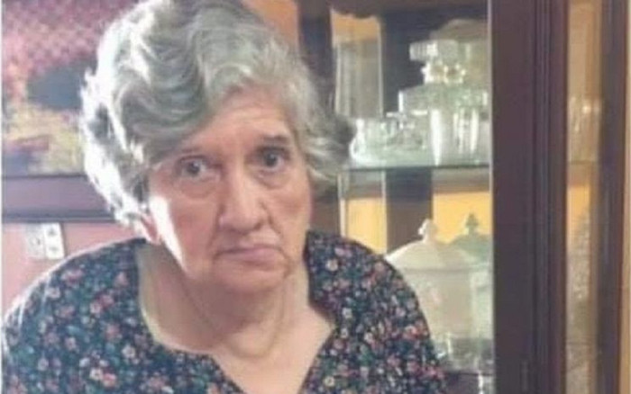 Nhận lọ tro cốt người thân qua đời vì COVID-19, gia đình sốc khi người chết trở về Ảnh 2