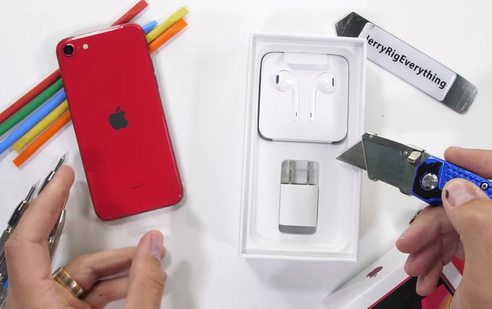 Thử thả rơi iPhone SE 2020 từ độ cao hơn 15 mét và kết quả khó tin Ảnh 2