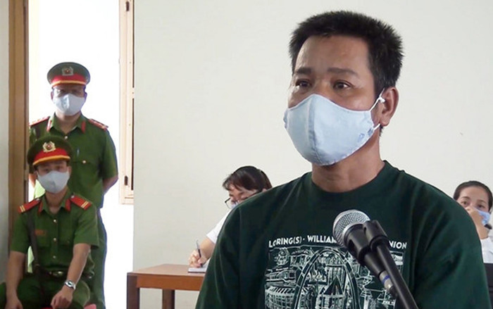 Phạt 9 tháng tù đối tượng cắn vào tay công an khi bị nhắc đeo khẩu trang Ảnh 2