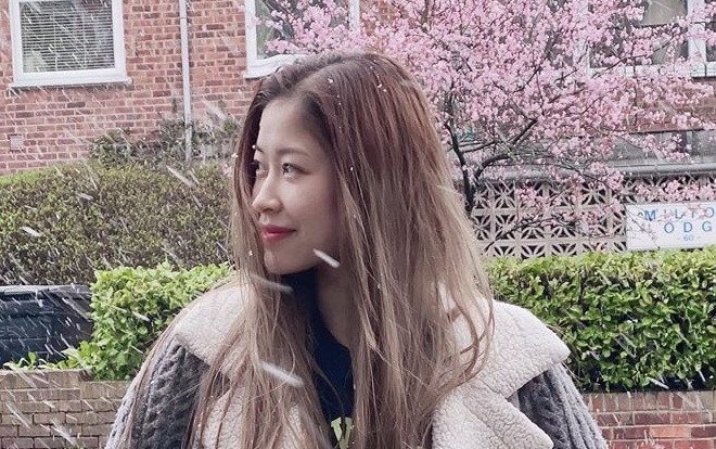 Không ra khỏi nhà, bạn gái sao Hà Nội FC du lịch online qua 12 nước Ảnh 2