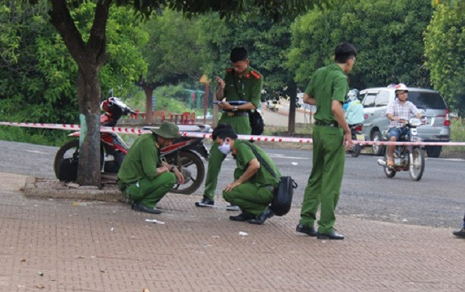 Giành khách trước cổng bệnh viện, tài xế taxi đâm đồng nghiệp tử vong Ảnh 2