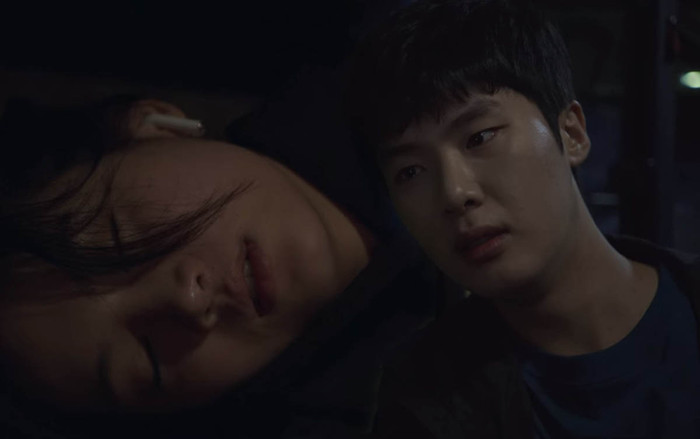 Tập 8 'Extracurricular': Lộ thân phận, Park Joo Hyun bị bắt cóc Ảnh 2