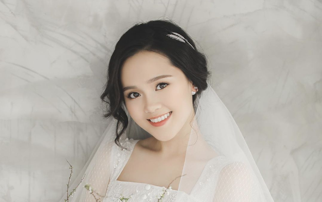 Quỳnh Anh hạnh phúc khi con trai đạp trong bụng Ảnh 2