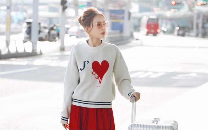 Sam diện đồ trẻ trung hack tuổi, tiết lộ lý do vì sao 30 tuổi vẫn FA Ảnh 2