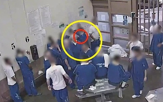 Video tù nhân Mỹ cố tình lây nhiễm virus corona cho nhau Ảnh 2