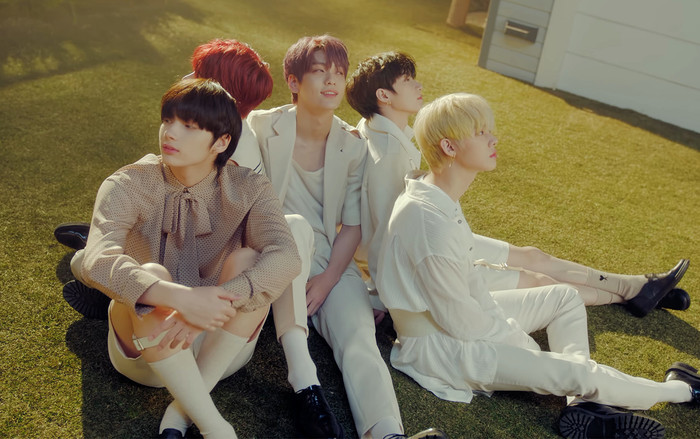TXT tung teaser thứ 2 cho MV mới: Nhan sắc đỉnh, nhạc bắt tai Ảnh 2