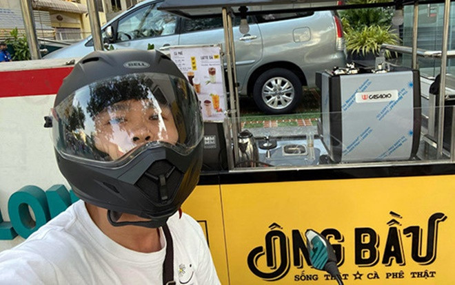 Công Phượng, Đông Triều bán cà phê ông Bầu và 'bánh tráng thịt heo' Ảnh 2