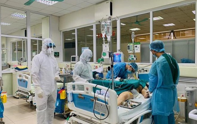 Nam phi công người Anh âm tính 10 ngày liên tiếp với SARS-CoV-2, chuẩn bị điều kiện tốt nhất cho ca ghép phổi Ảnh 2