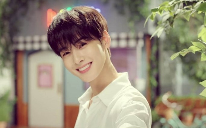 Hình tượng thiên thần của Cha Eunwoo (ASTRO) sụp đổ sau vụ đi bar ở Itaewon khi giãn cách xã hội, cư dân mạng chỉ trích: ' Thật thất vọng, đúng là diễn viên giỏi' Ảnh 2