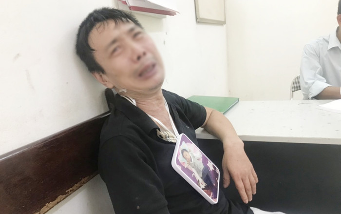 Ông nội bé trai 15 tháng tuổi bị xe bán tải tông tử vong: ‘Cháu ơi về với ông đi, về chơi với ông’ Ảnh 2