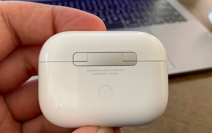 Xuất hiện hình ảnh đầu tiên của AirPods Pro được sản xuất ở Việt Nam Ảnh 2