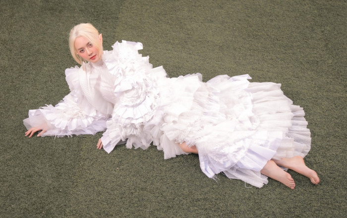 Đôi tai của Thiều Bảo Trang bỗng dưng phình to bất thường, chuyện gì đã xảy ra? Ảnh 2