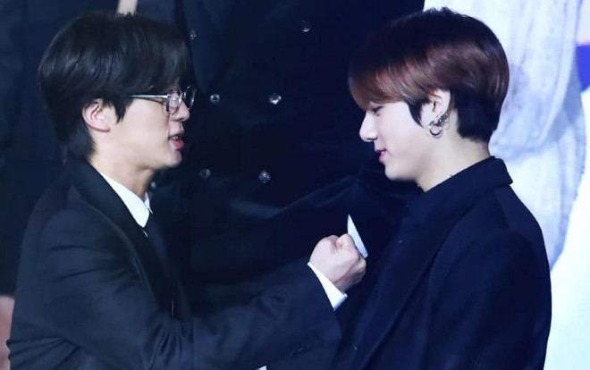 'Em út' Jungkook dám động tay động chân với 'anh cả' Jin, làm phiên bản live-action của Tom và Jerry Ảnh 2