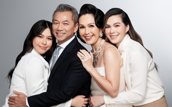 Thành tích học tập khủng của 2 ái nữ nhà 'nữ hoàng ảnh lịch' Diễm My 6x Ảnh 2