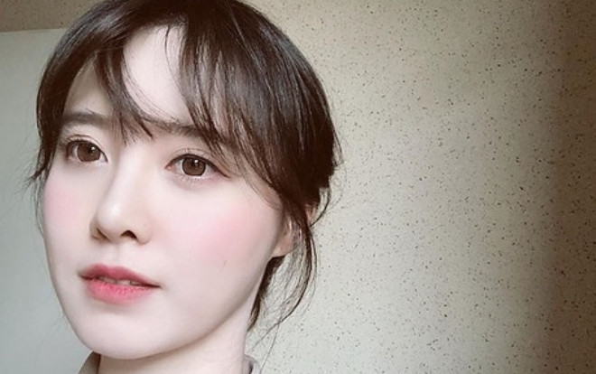 Goo Hye Sun giảm 10 kí và selfie trên instagram, cư dân mạng: 'Trông như Bạch Tuyết' Ảnh 2