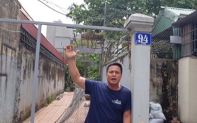 Chủ nhân camera ghi lại hình ảnh bé gái lớp 1 đứng nắng trước cổng trường ở Hải Phòng lên tiếng Ảnh 2