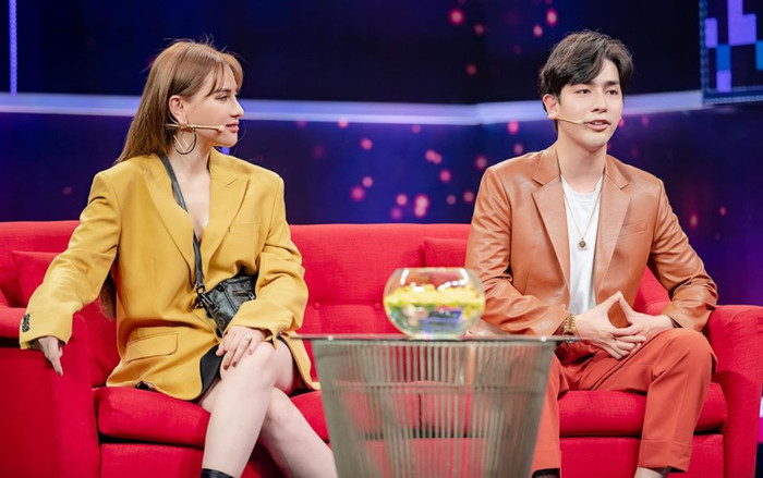 Thu Thuỷ mang thai con gái ở tháng thứ 5 sau 1 năm kết hôn với ông xã Kin Nguyễn? Ảnh 2