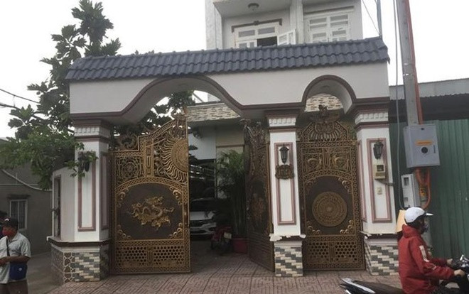 Lời qua tiếng lại, nam thanh niên dùng hung khí sát hại người đàn ông trong căn nhà 3 tầng ở TP. HCM Ảnh 2