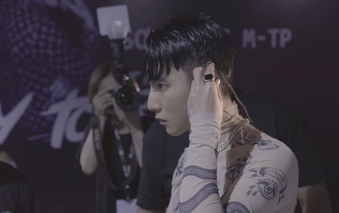 Không quan tâm Jack nói xấu hay không, Sơn Tùng còn đang bận đưa cả Sky Tour ra rạp khắp cả nước thế này đây! Ảnh 2