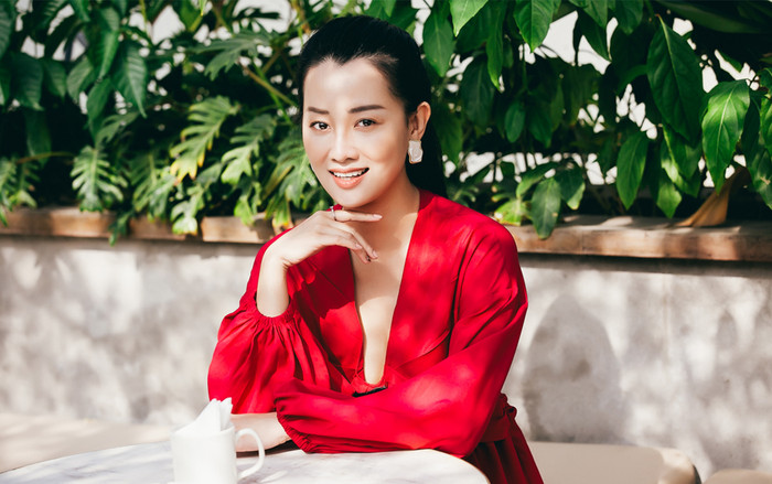 MC Quỳnh Chi: 'Chưa bao giờ cảm thấy độc thân là điều vui vẻ và đáng tự hào cả' Ảnh 2