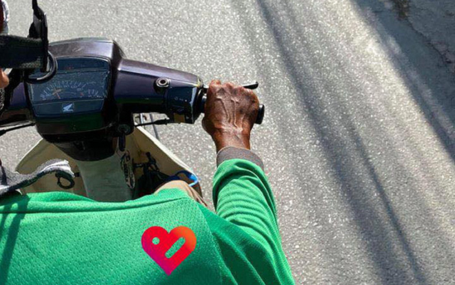 Đi học xa nhà, cô gái bật khóc khi biết số tiền bố gửi hàng tháng: 'Ngày chạy Grab, đêm làm bảo vệ, bữa cơm chỉ duy nhất 2 món' Ảnh 2