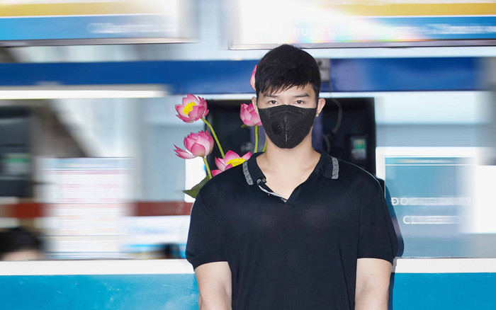 Nathan Lee biến sân bay thành sàn diễn hàng hiệu, món đồ bé xíu đã gần 4 tỷ đồng Ảnh 2