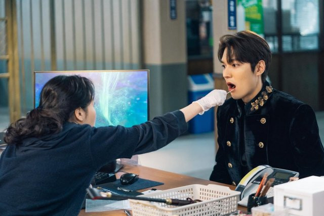Lần đầu tương tác của Kim Go Eun và Lee Min Ho