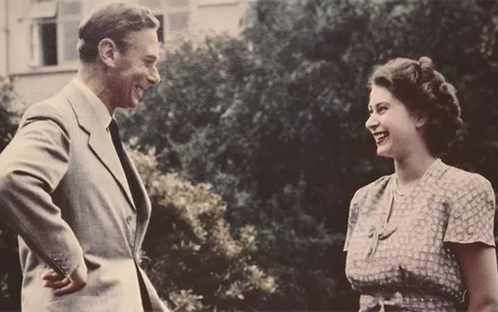 Nữ hoàng Elizabeth II là người cuối cùng biết tin vua cha qua đời Ảnh 2