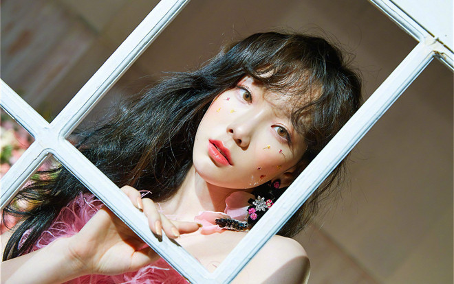 Đây là bản hit giúp Taeyeon trở thành nghệ sĩ đầu tiên của SM Ent chạm mốc 1 tỷ điểm digital trên Gaon Ảnh 2