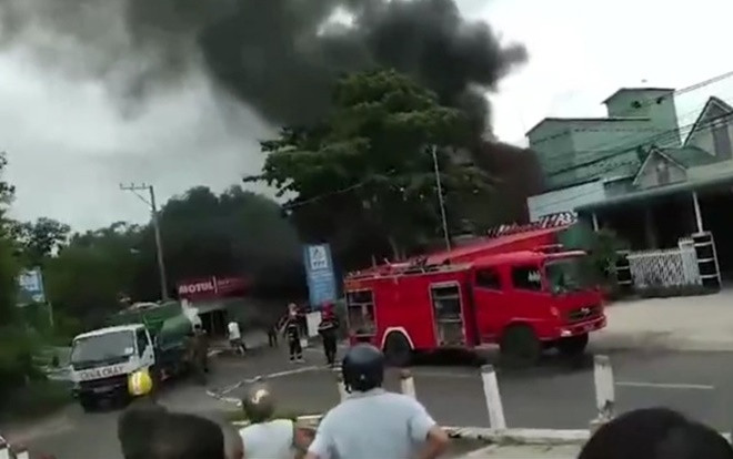 Xe bồn bất ngờ bốc cháy trong cây xăng ở An Giang khiến 3 người thương vong Ảnh 2