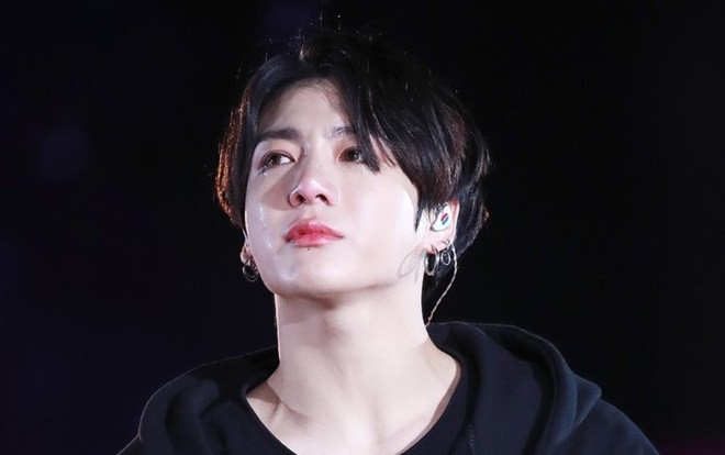 Jungkook chân thành xin lỗi bê bối Itaewon, Knet: 'Đổ xô ghét BTS là tâm thần và cố giết người' Ảnh 2