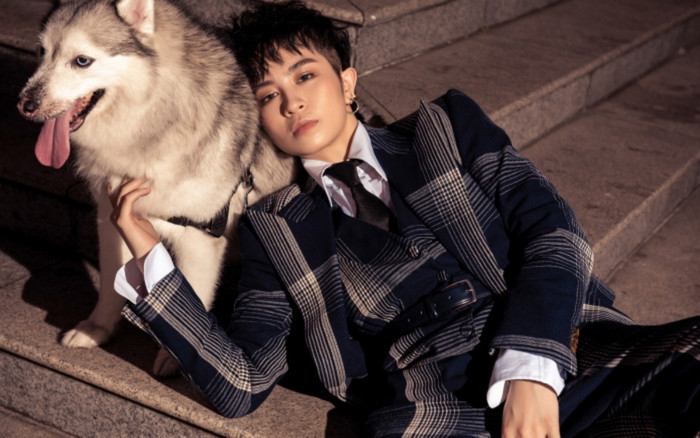 Tưởng xuất hiện cùng bóng hồng, hoá ra Gil Lê làm điều này để kỷ niệm tình bạn đặc biệt Ảnh 2