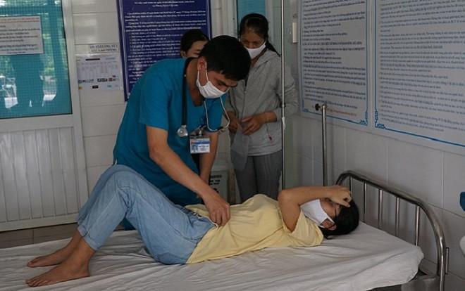 Phạt 3 cơ sở bán đồ chay gần 200 triệu đồng vì khiến 230 người bị ngộ độc Ảnh 2