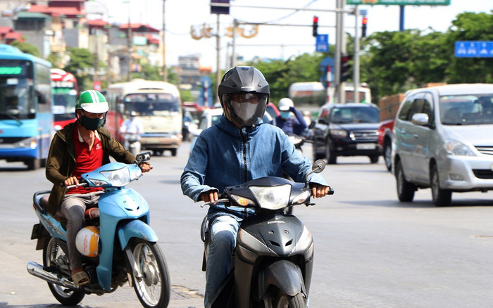 Nắng nóng ở Hà Nội và các tỉnh miền Bắc kéo dài nhất trong 27 năm qua bao giờ kết thúc? Ảnh 2