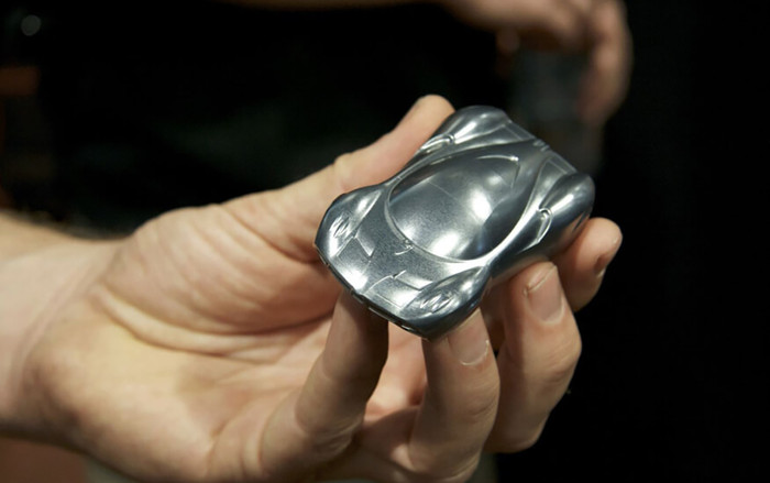 10 mẫu chìa khoá ô tô đẹp tới mức bất kì ai cũng xuýt xoa Ảnh 2