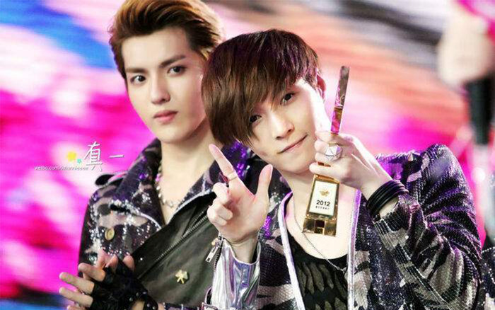 Cùng xuất phát điểm nhưng trái ngược nhau: Ngô Diệc Phàm bận giành phiên vị - Trương Nghệ Hưng cam tâm diễn vai phụ Ảnh 2