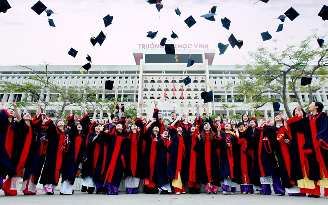 Bài tập về nhà dành cho sinh viên năm cuối với deadline vô thời hạn, đọc nội dung ai ai cũng bất ngờ Ảnh 2