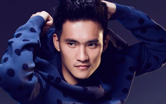 Công Vinh khoe hình 6 múi thả thính, fan đồng loạt gọi tên Thủy Tiên Ảnh 2