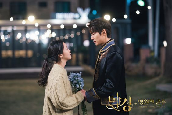 Lee Gon đã mở cửa vũ trụ đi tìm Jang Tae Eul