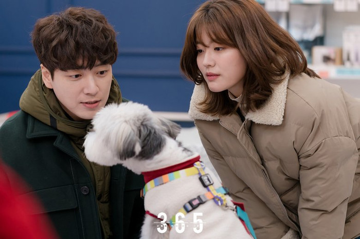 Những cặp đôi chú-cháu cách nhau hơn cả một con giáp của màn ảnh Hàn mà bạn không thể không biết! Ảnh 15