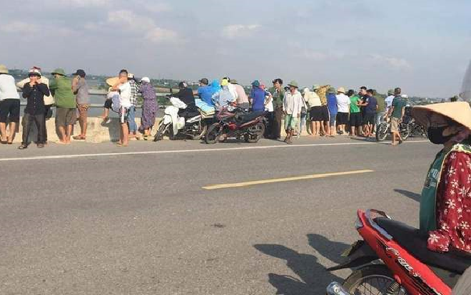 Nghi bị bố mẹ mắng vì đi chơi không xin phép, nữ sinh lớp 9 nhảy cầu tự tử Ảnh 2