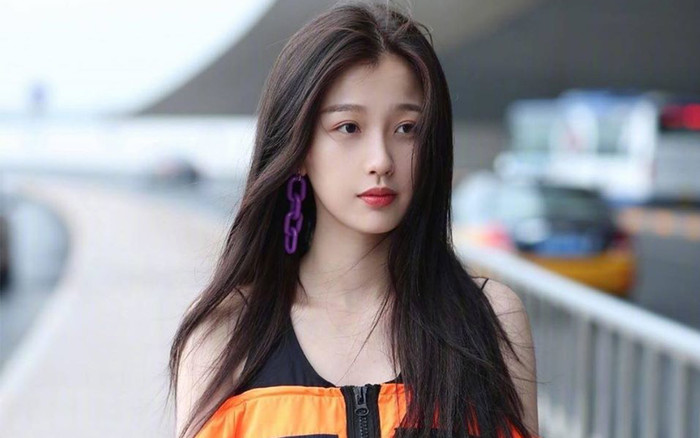 Ngu Thư Hân đáp trả nghi vấn cố tình trình diễn cho có lệ trong sân khấu đầu tiên ra mắt nhóm Ảnh 2