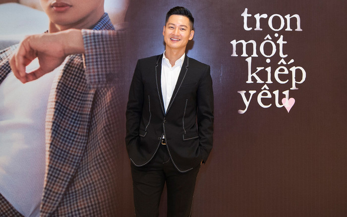 Ca sĩ Đức Tuấn: 'Tôi đã có một gia đình, chỉ làm điều mình thích và không ngại áp lực dư luận' Ảnh 2