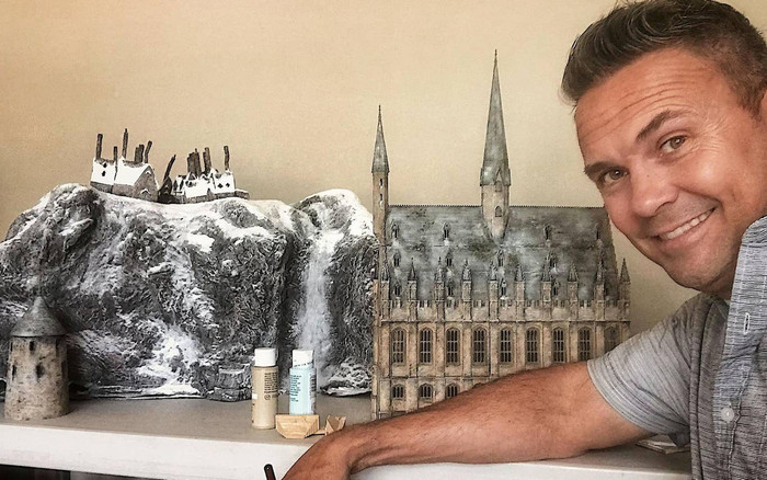 Đam mê Harry Potter, fan cuồng tự tạo ra mô hình thế giới phù thủy độc nhất vô nhị Ảnh 2